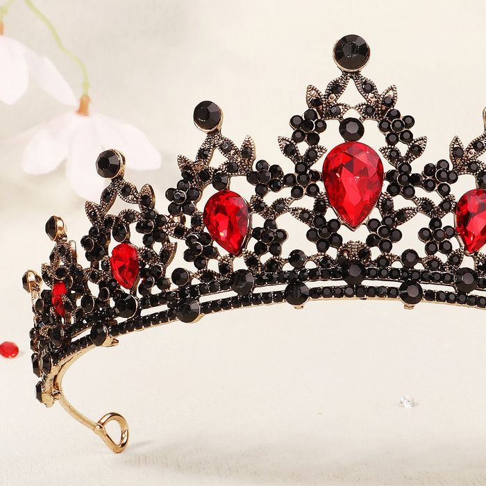 Ślubny czarny didem, tiara, korona na bal.