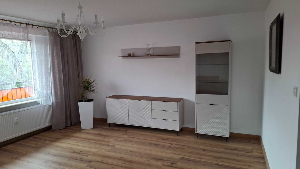 Wynajmę niedrogo ładne zadbane mieszkanie 49m dwa pokoje. Przy galerii Veneda ul.Ksieznej Anny Mieszkanie odnowione z nowymi meblami RTV. od 1.08.2026