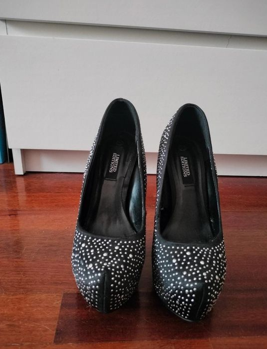 Sapatos de salto alto n° 38