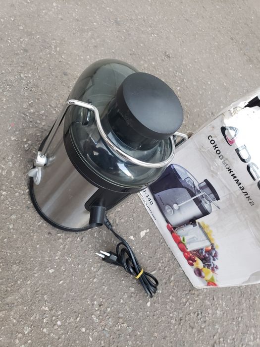 Соковижималка центробіжна Delfa DJ-140