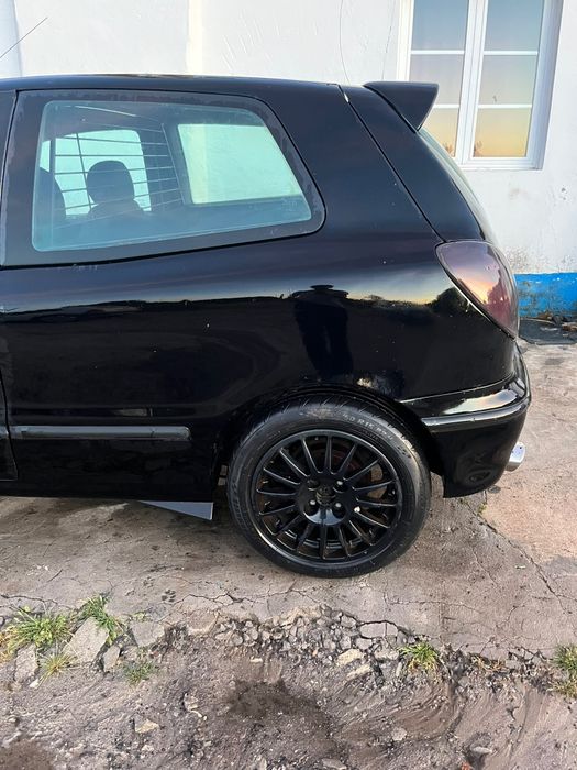 Fiat bravo 1.9 jtd  com avaria — photo 3