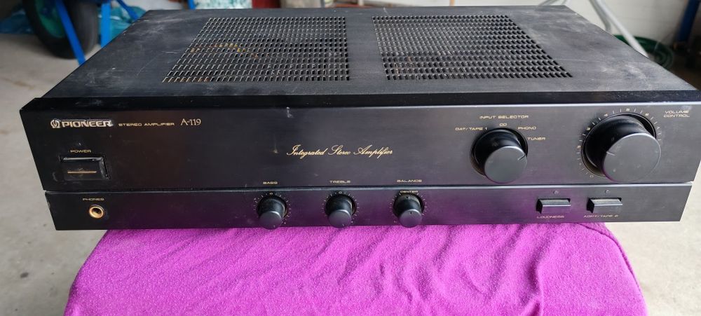 Amplituner Pioneer