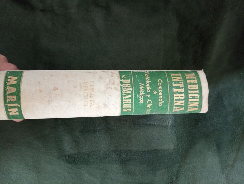 Medicina interna: compendio práctico de patología médica y ..." 1944