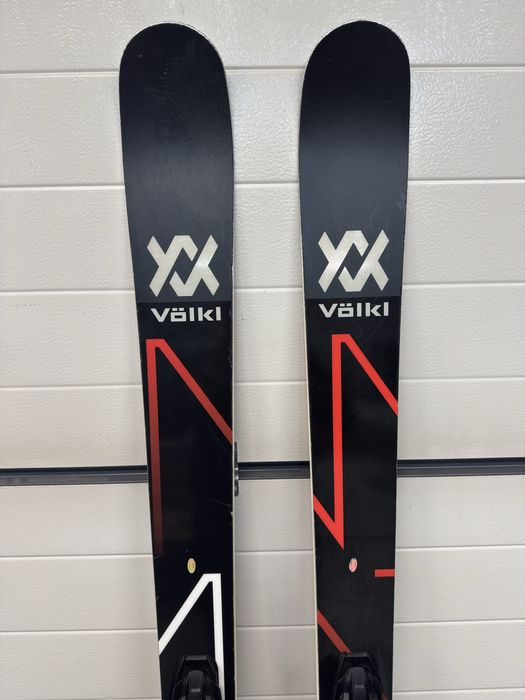 Narty freeride Volkl Mantra 100 184 cm