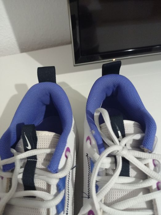 Buty Nike performance 38