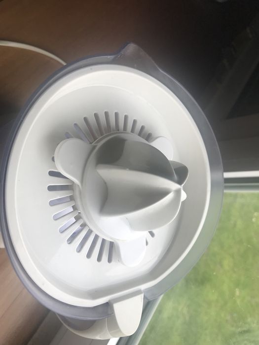 Espremedor citrinos electico