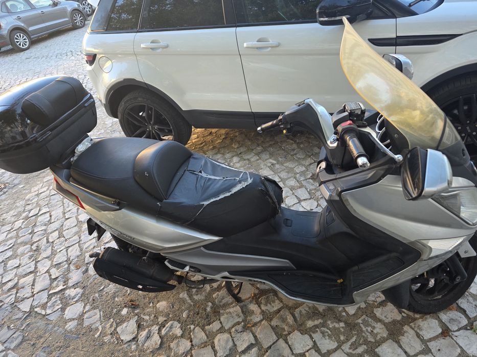 Scooter Sym gts 125i