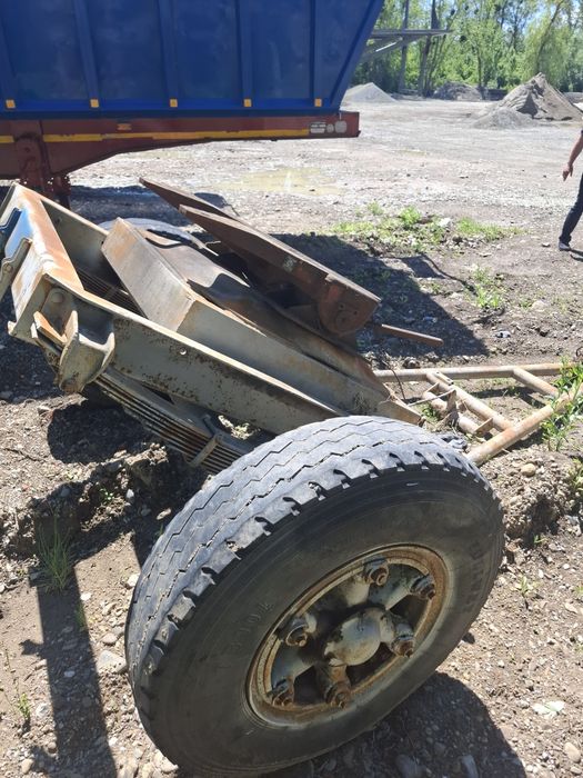 Прицеп, підкат з сідлом від тягача з дишлом, тележка