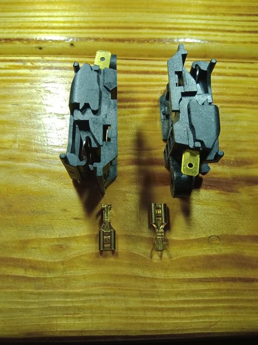 Кнопка до чайника 16А, 588, ksd588a, sl-888, sld113, та інші: 40 грн ...