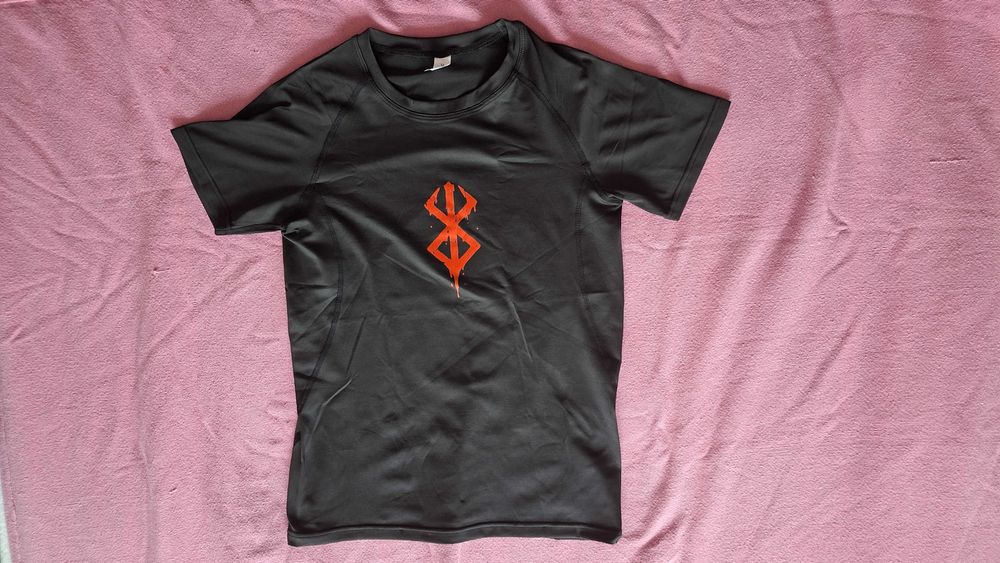 T-Shirt Negra Bersek "Brand of Sacrifice" M