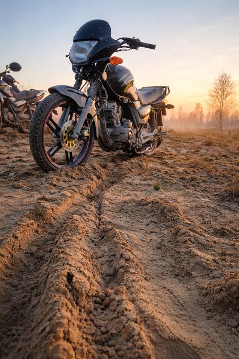 Продам мотоцикл спарк або обмін.