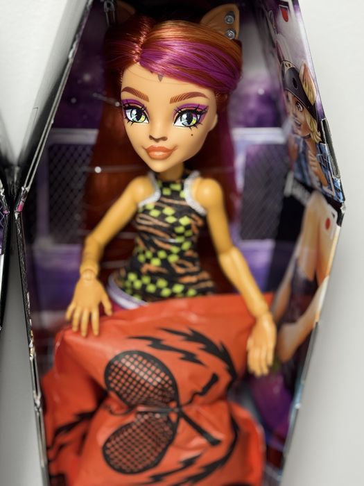 Монстер Хай Monster High Buried secrets Серія 4 – Виїзд на майданчик