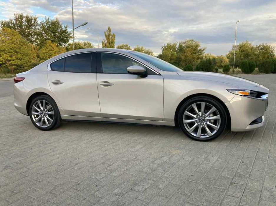 Mazda 3 2022 року
