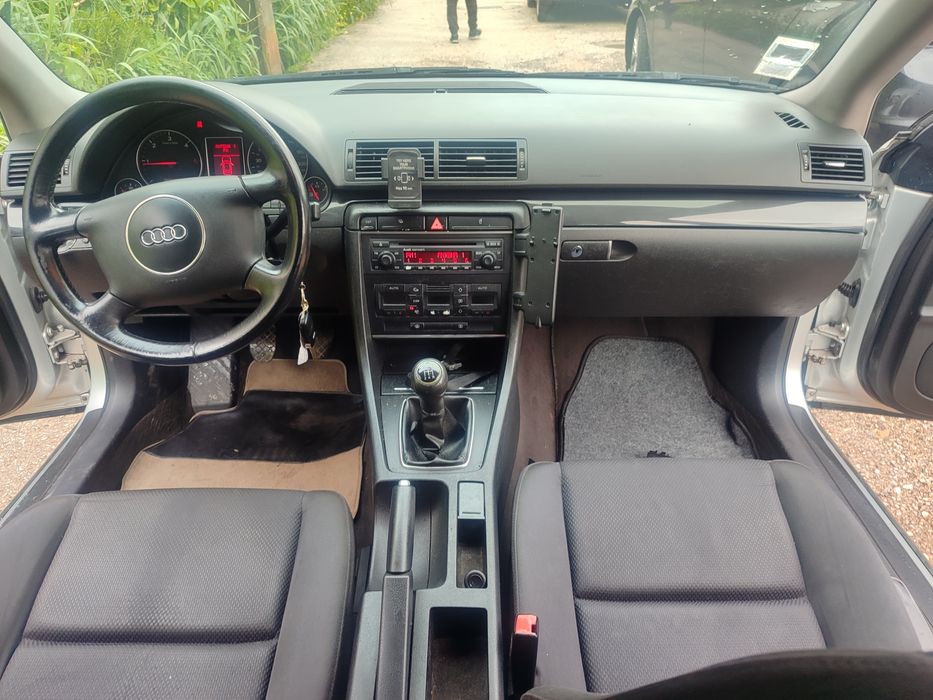 Audi A4 Avant 1 .9Tdi 130cv