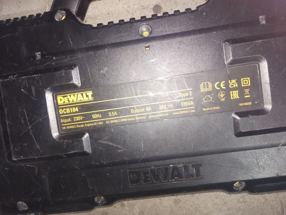 Obudowa ładowarki DeWalt