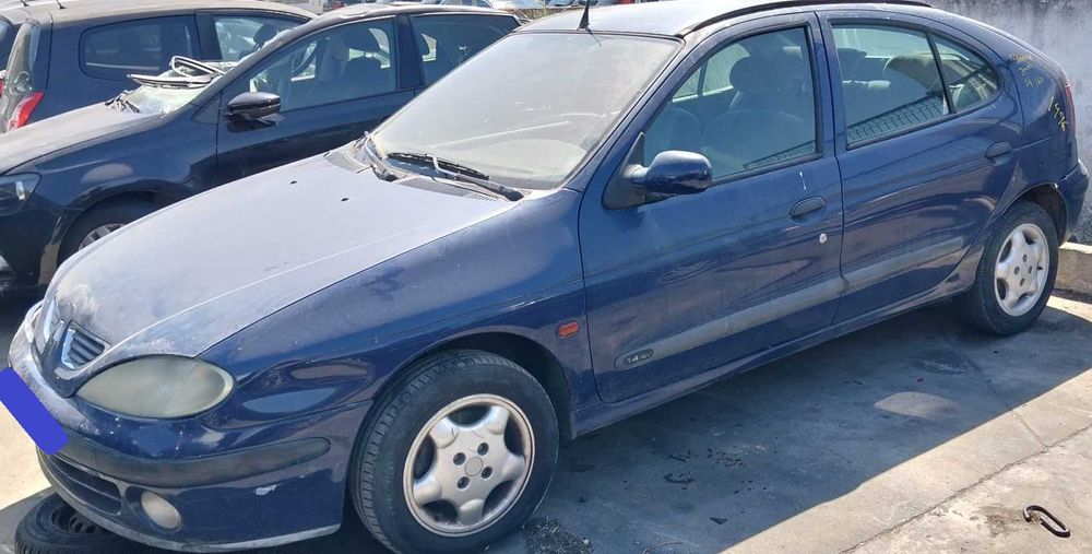 Renault Megane para peças