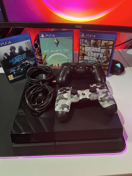 Playstation 4 com 3 jogos