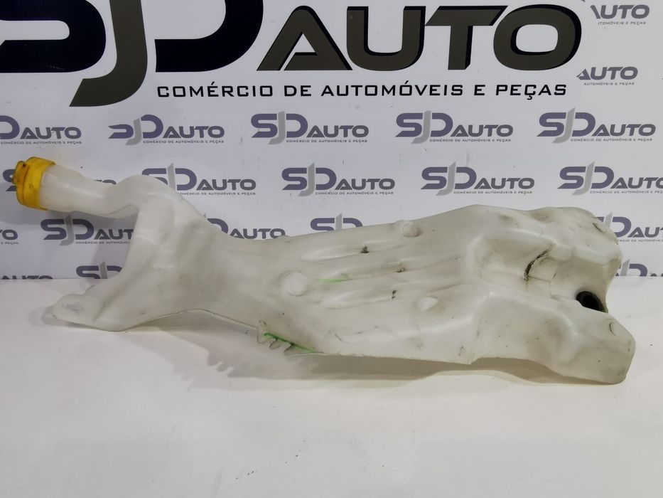 Reservatório Água Limpa Vidros - Renault Megane IV
