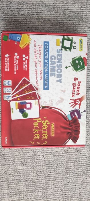 Гра Wader Play&Fun Секретна кишеня майстер конструкцій
Гра Wader Play&