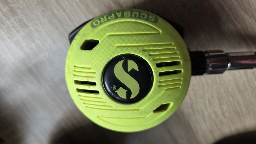 Komputer nurkowy SUUNTO i  automaty APEX