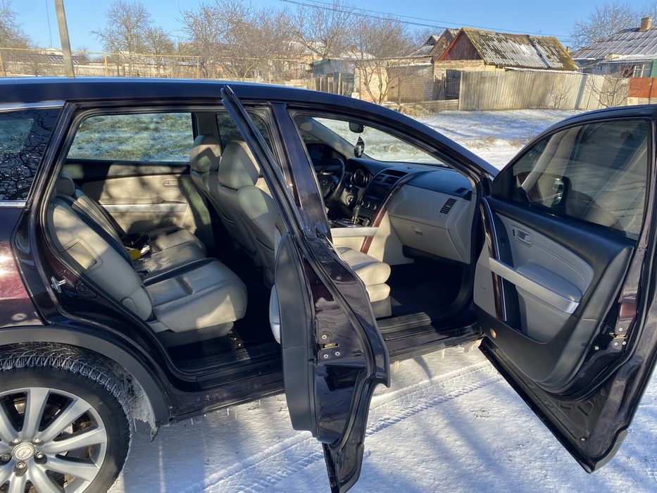 Продам Mazda CX-9 в хорошем состоянии