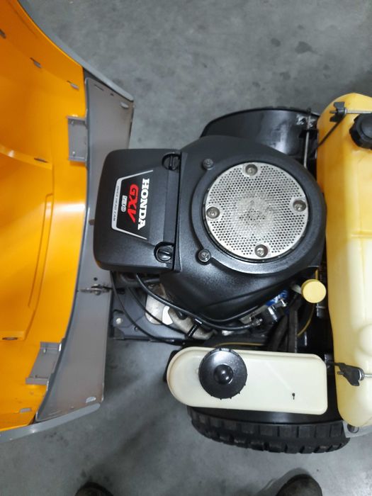 Traktorek stiga PARK PRO SVAN  4 WD HONDA hydraulika