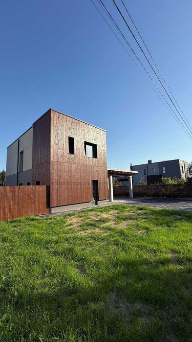 Продаж будинку в Крушинке КМ На Счастливій 165м2 8 соток бізнес БЕЗ %