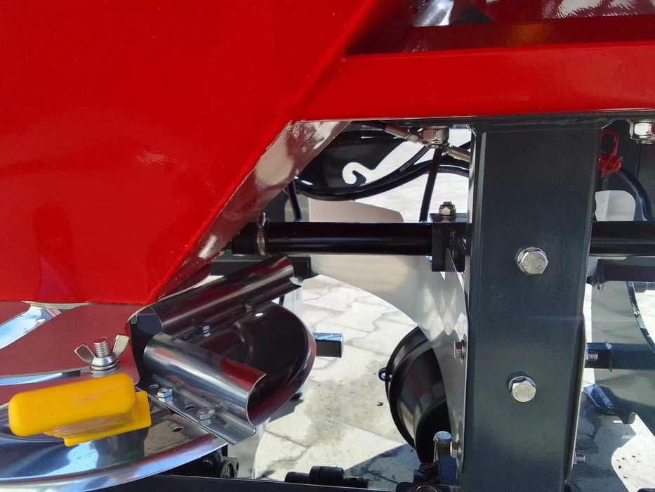 Rozsiewacz Rozsiewacze master junior  2 siłowniki grass-rol