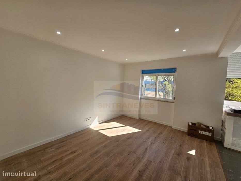 T2 Totalmente Remodelado | Venteira, Amadora