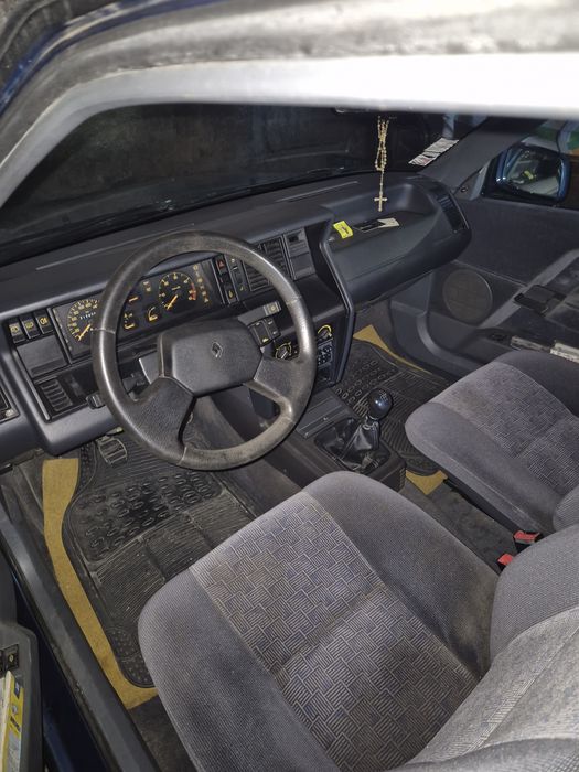 Renault 21 nevada