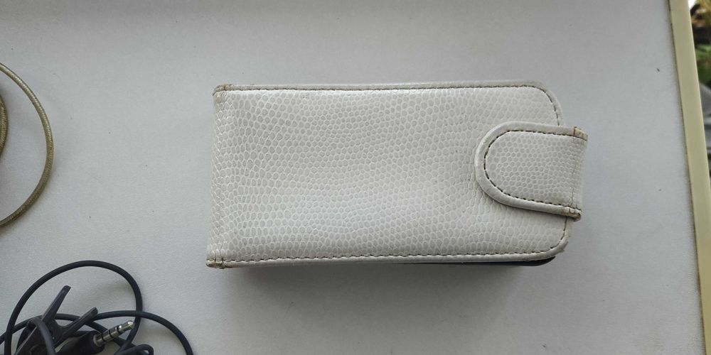 Телефон Nokia 5228