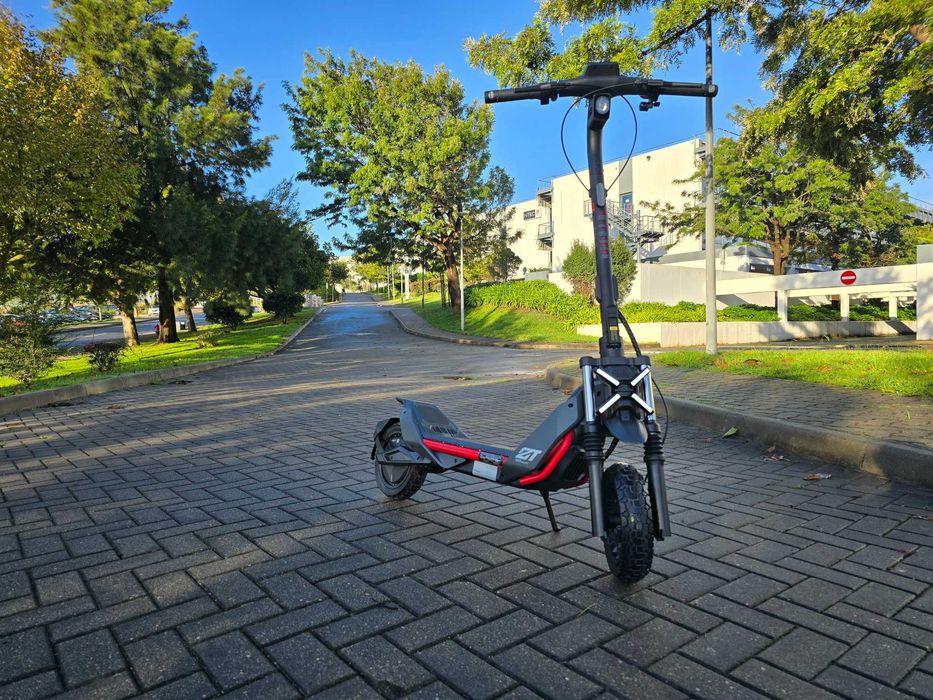 Trotinette Segway eKickScooter ZT3 Pro