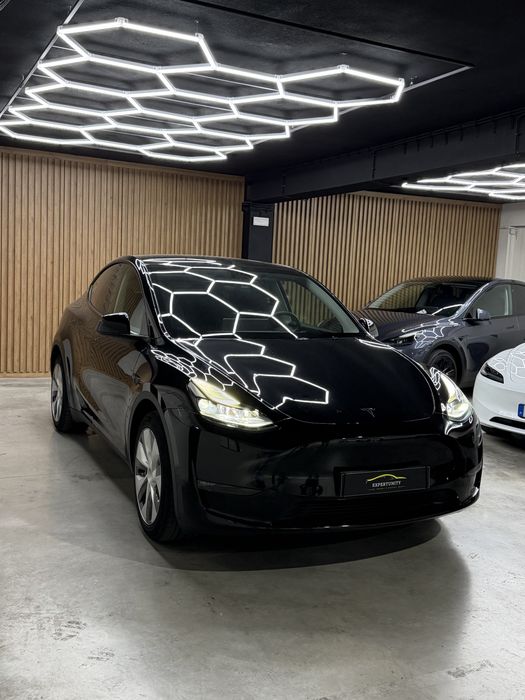Tesla Model Y Long range dual motor