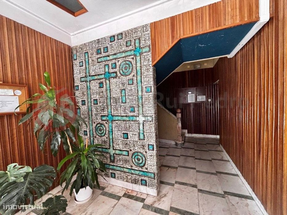 Apartamento T3 Para Arrendamento, Laranjeiro, Excelente Localização