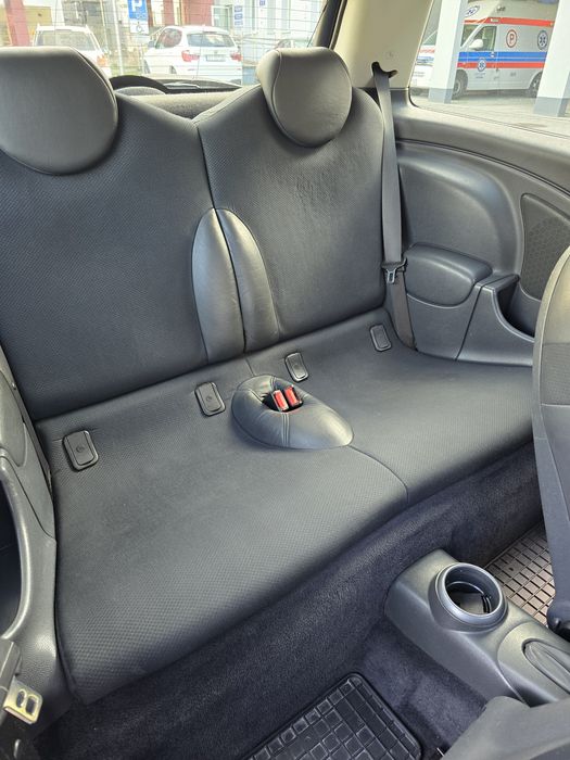 Mini Cooper  2004 r 1.6 benzyna Stan dobry