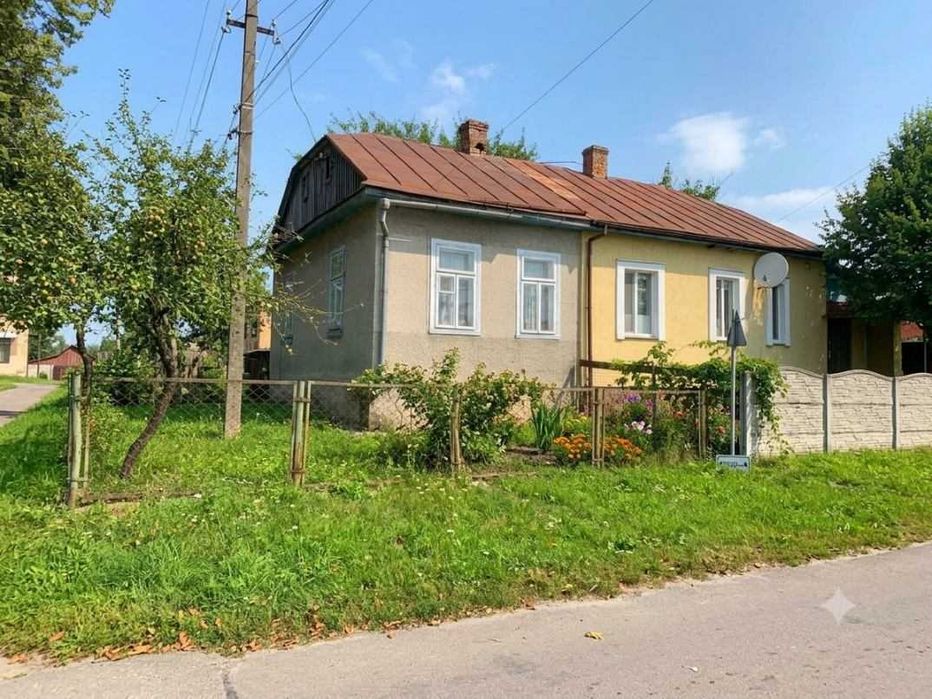 Продається частина будинку (4-х кімнатна квартира)