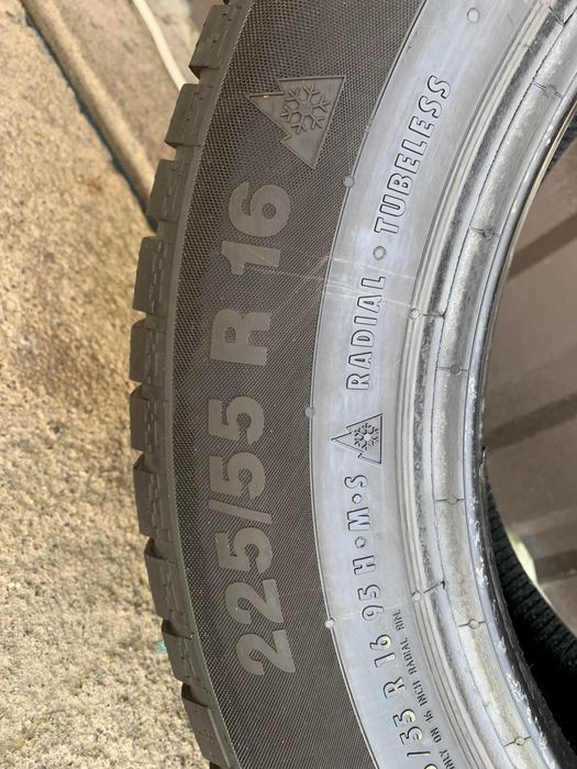 Шини 225/55R16 Continental