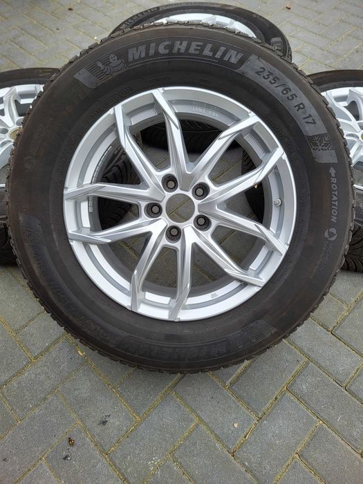 K197 Koła zimowe 17 Cali 5x110 +235/65/17 Alfa Romeo Stelvio Michelin