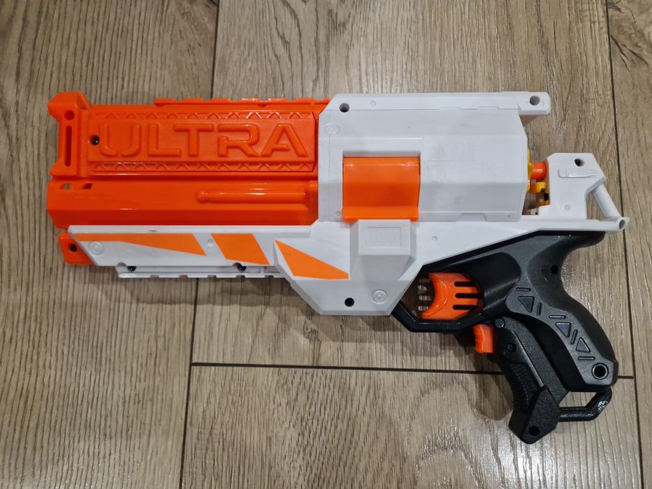 Pistolet NERF na