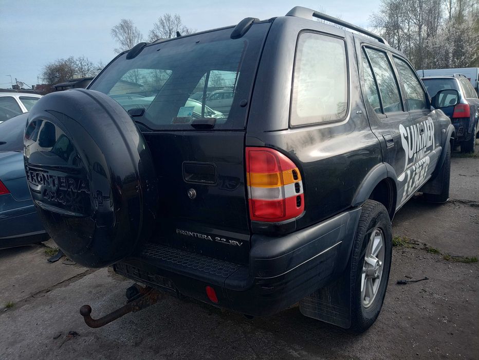 Tylna klapa - szyba Opel Frontera B 2003R.