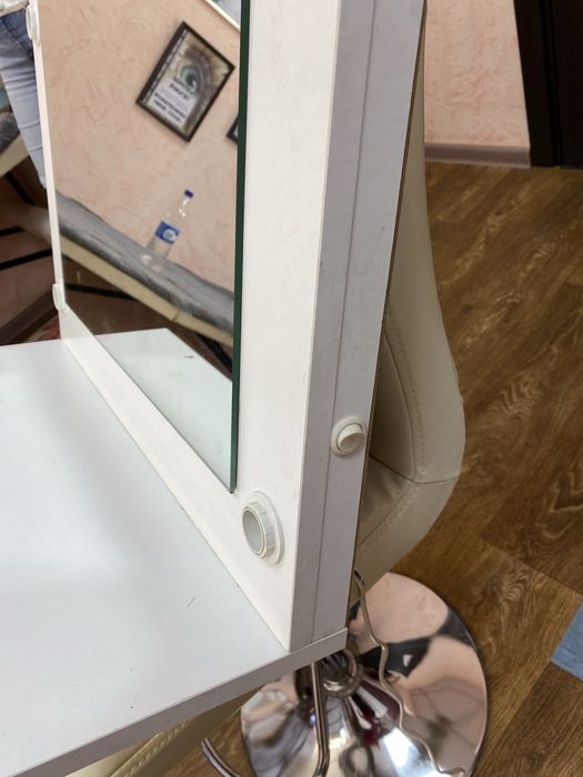 Дзеркало в салон