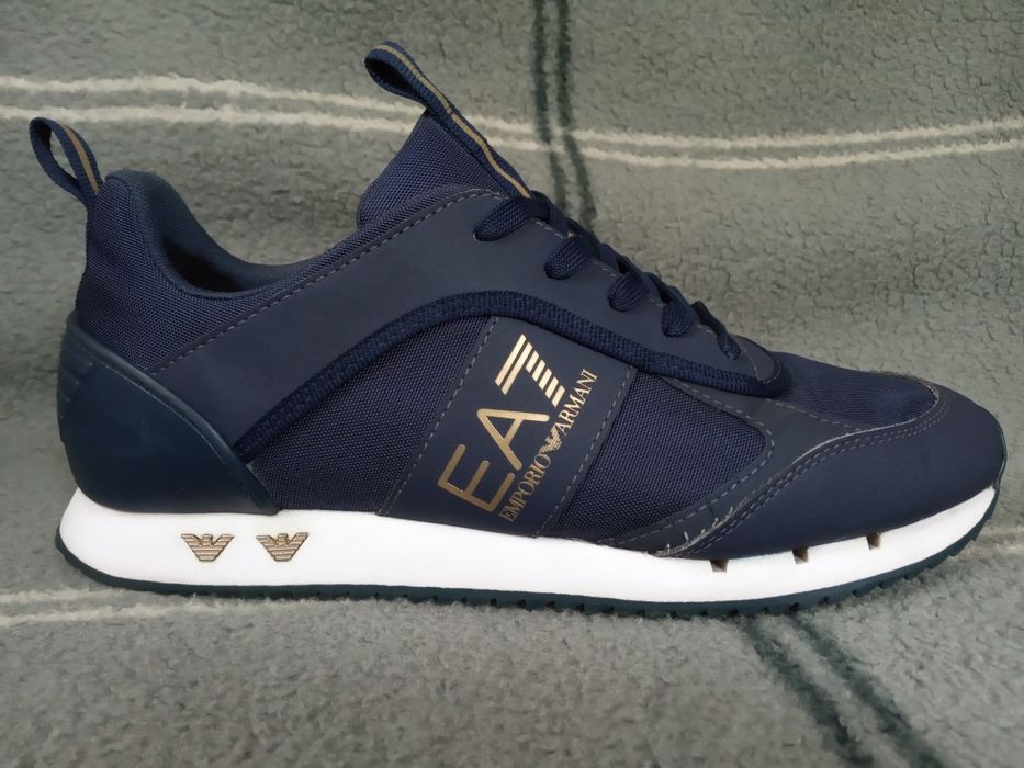 40,5 Emporio Armani кросівки