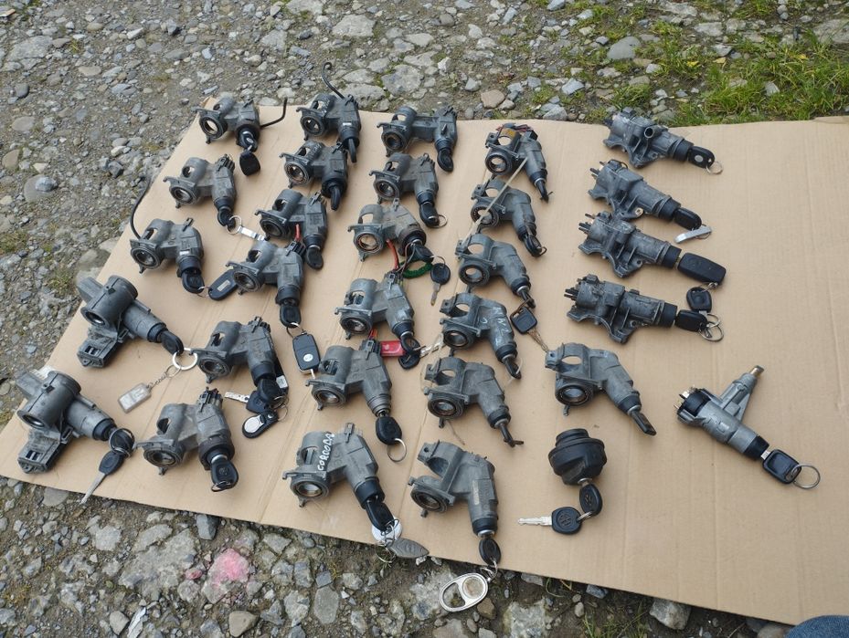 Замок Гольф 2 3 4 Джетта Пассат б2 б3-б4 Венто поло  Інка Кадді Толедо