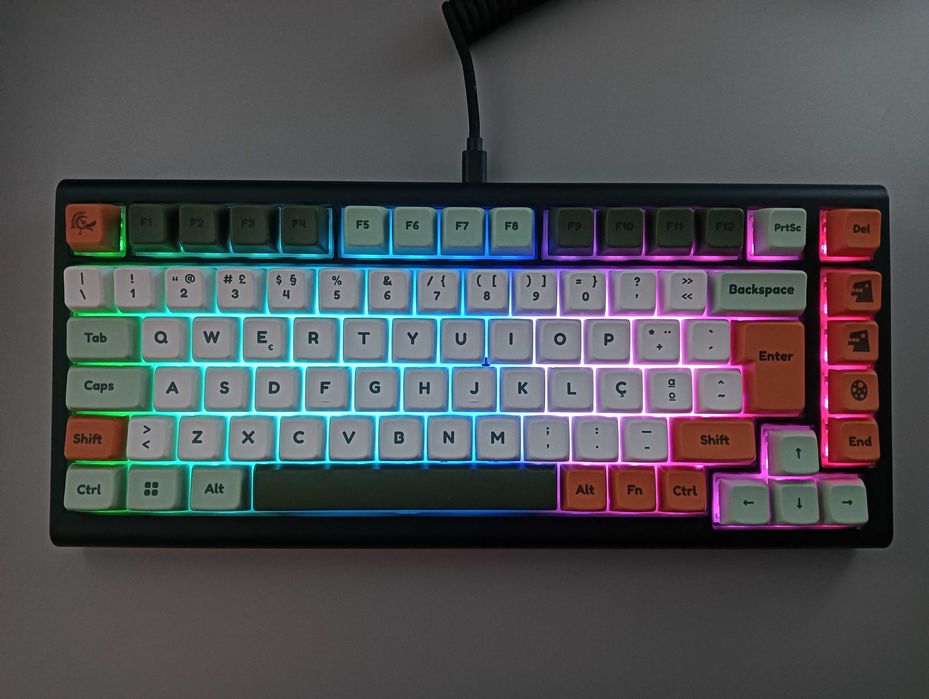 Teclado Custom ProjectD Tinker 75% ISO (Gateron Milky Yellow Pro 2.0 | Layout PT)