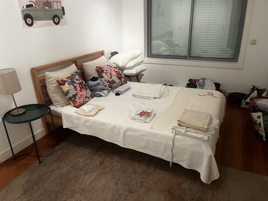 Cama ikea com colchao