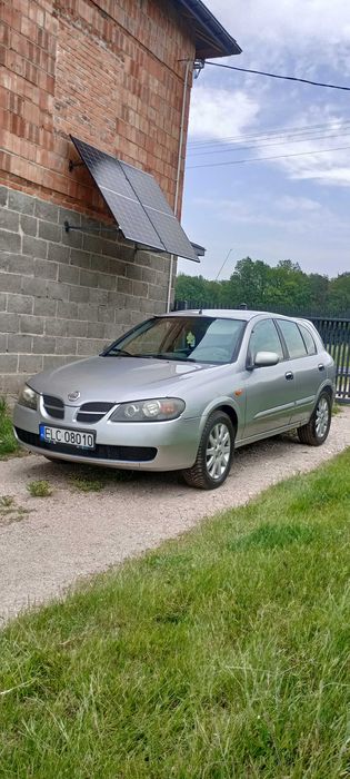 Nissan Almera