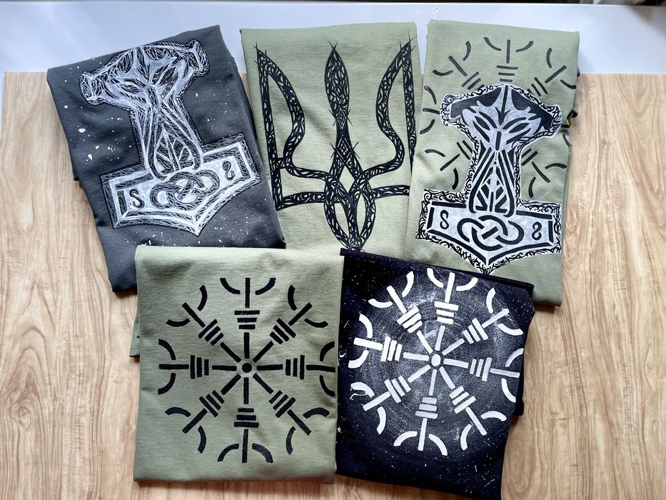 Чоловіча військова,патріотична футболка.Герб,молот тора,шолом жаху.