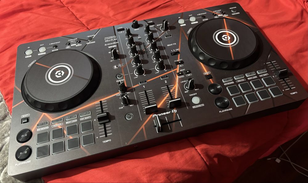 Vendo Pioneer Flx4 personalizada como nova ! Oferta de mala.