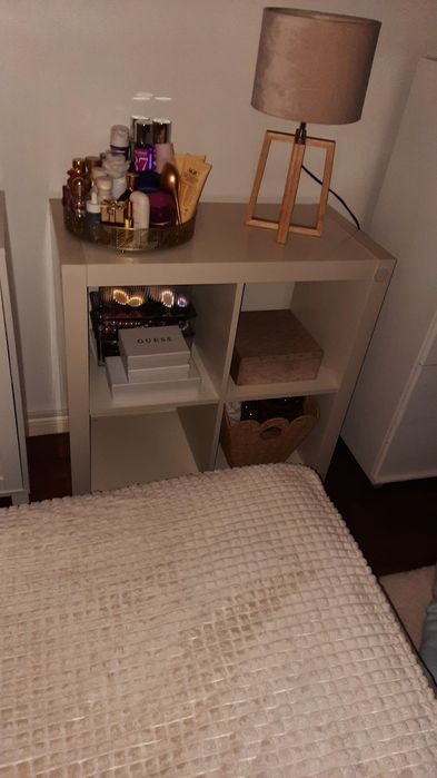 Estante de cubos ikea 77x77 cm alguma marquinha de uso