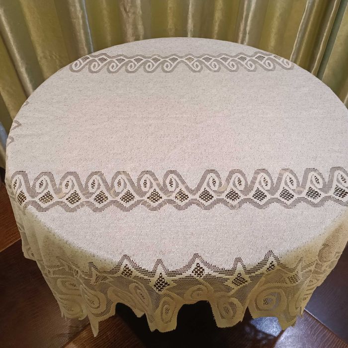 Скатерть  на.  стол